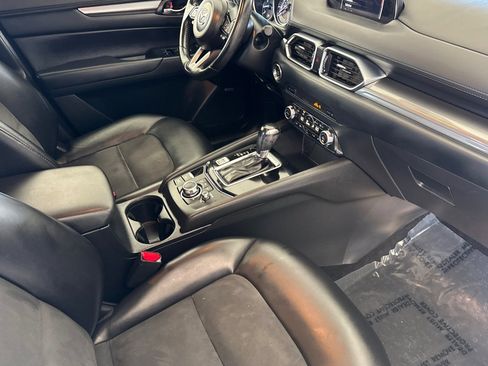 Used 2018 MAZDA CX-5 Touring w/ Preferred Equipment Package FWD image 16