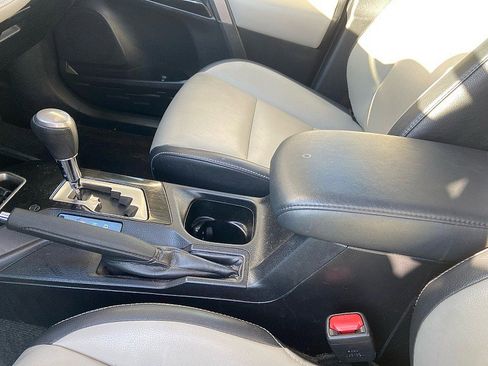 Used 2016 Toyota RAV4 Limited image 11