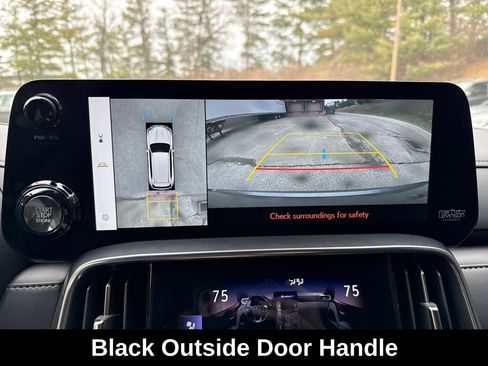 Used 2025 Lexus LX 600 4WD w/ Appearance Package image 19