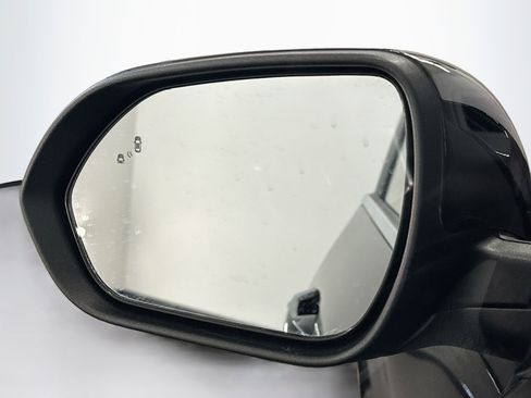 Used 2024 Kia Seltos S image 16