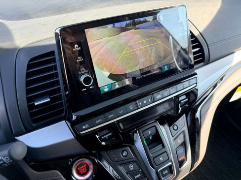 New 2026 Honda Odyssey Touring image 29
