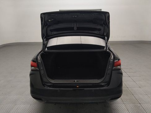 Used 2021 Nissan Versa SV FWD image 29