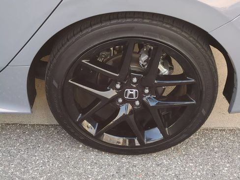 Used 2025 Honda Civic Sport image 30