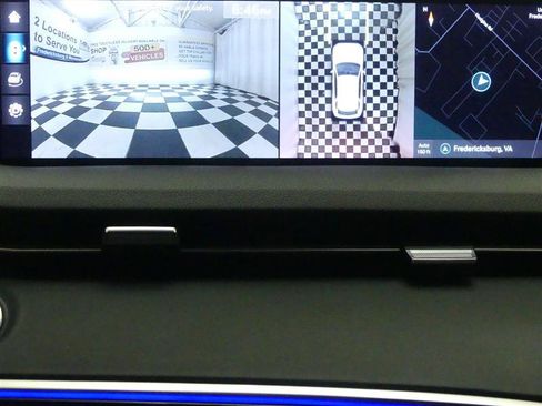 Used 2024 Genesis Electrified GV70 Advanced image 11