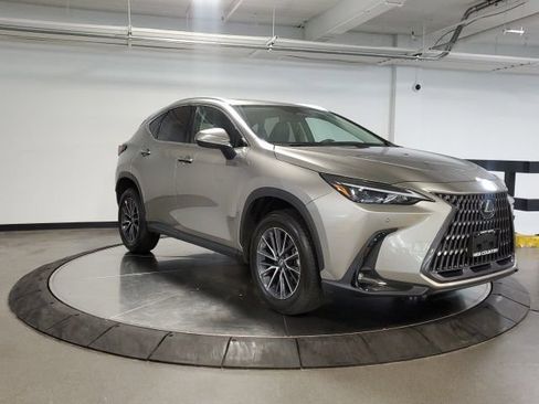 Used 2026 Lexus NX 350h AWD w/ Cold Area Package image 11