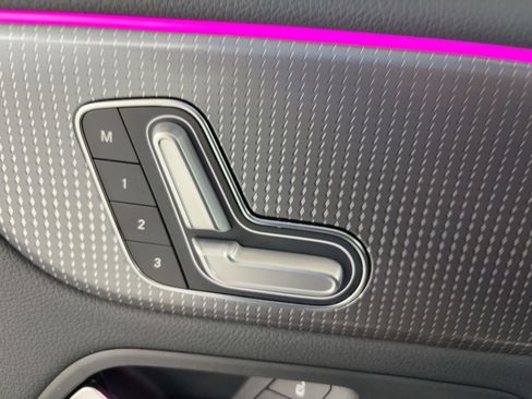 Used 2023 Mercedes-Benz GLA 250 GLA 250 w/ Premium Package image 23