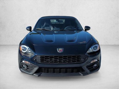 Used 2018 FIAT 124 Spider Abarth w/ Convenience Group image 2