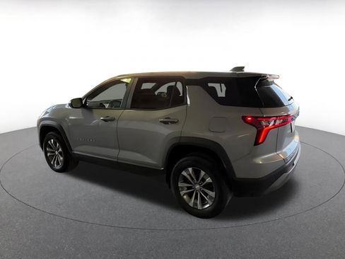 Used 2025 Chevrolet Equinox LT image 10