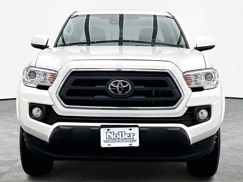 Used 2023 Toyota Tacoma SR5 image 3