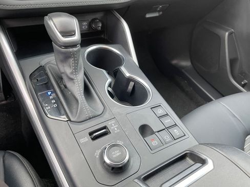 Used 2025 Toyota Highlander XSE image 44