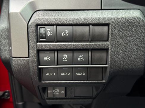 Used 2025 Toyota Tacoma TRD Sport w/ TRD Sport Upgrade Package AWD/4WD image 17