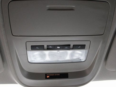 Used 2019 Chevrolet Colorado Z71 image 46