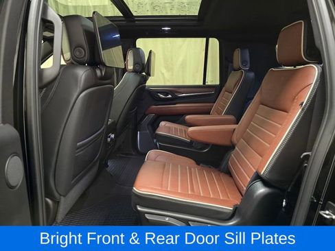 Used 2024 GMC Yukon XL Denali Ultimate image 32