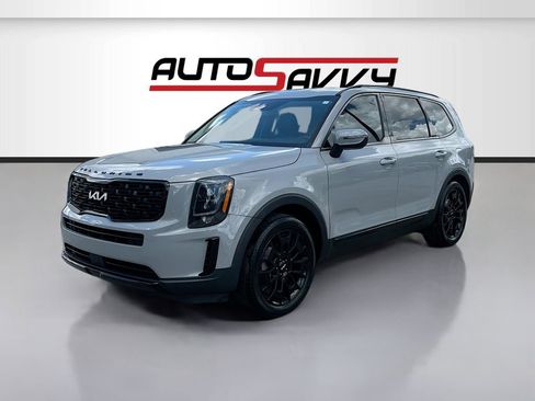 Used 2022 Kia Telluride EX w/ EX Premium Package AWD/4WD image 3