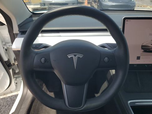 Used 2023 Tesla Model 3 Standard Range RWD image 18