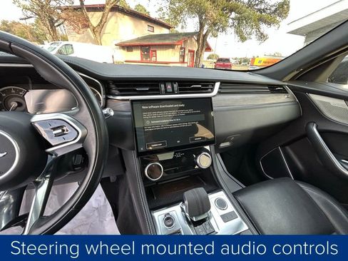 Used 2022 Jaguar F-PACE S image 33