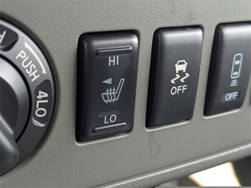 Used 2019 Nissan Frontier SL image 22