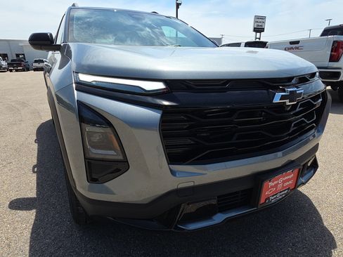 New 2026 Chevrolet Equinox RS FWD image 11