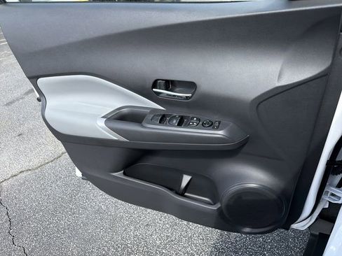 Certified 2024 Nissan Kicks SR w/ SR Premium Package image 16