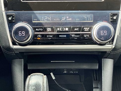 Used 2019 Subaru Outback 2.5i Limited AWD/4WD image 19