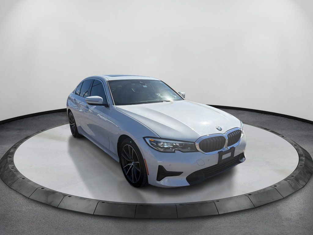 Used 2020 BMW 330i Sedan w/ Convenience Package RWD image 3