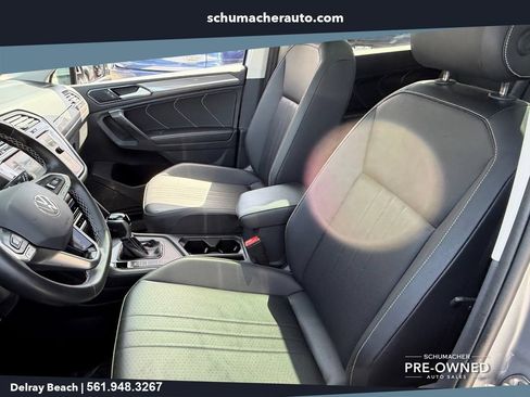 Used 2024 Volkswagen Tiguan SE FWD image 10