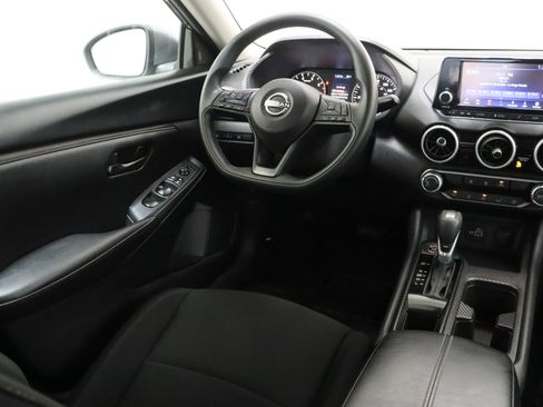 Used 2025 Nissan Sentra S FWD image 29