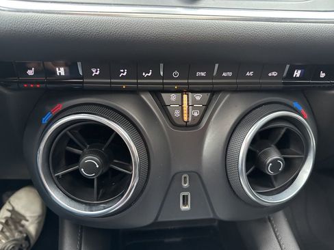 Used 2022 Chevrolet Blazer LT w/ Redline Edition image 5