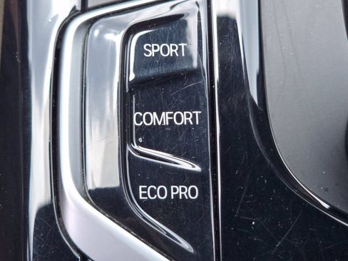 Used 2017 BMW 530i xDrive AWD/4WD image 30