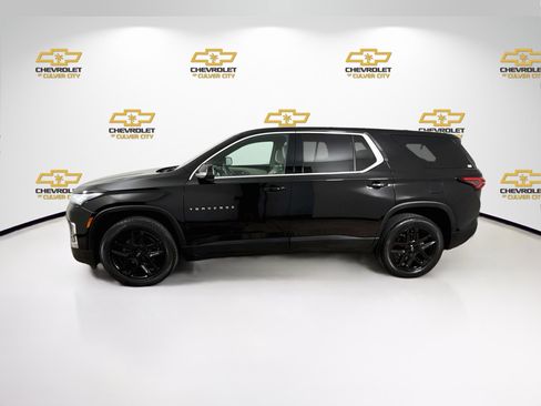 Used 2022 Chevrolet Traverse LS FWD image 5