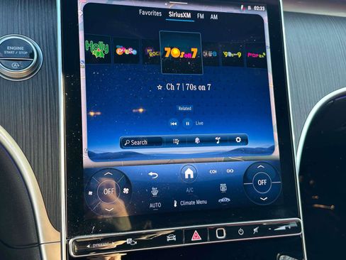 Used 2025 Mercedes-Benz C 300 4MATIC Sedan image 23