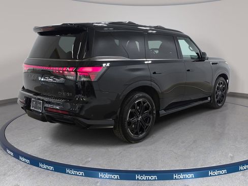 Certified 2026 INFINITI QX80 4WD w/ Sport Exterior Package image 4