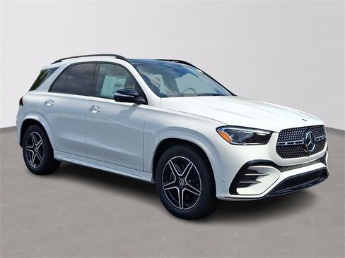 Certified 2025 Mercedes-Benz GLE 350 4MATIC image 3