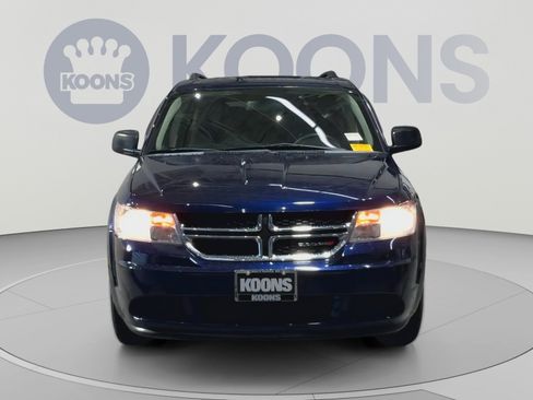 Used 2017 Dodge Journey SE w/ Flexible Seating Group FWD image 4