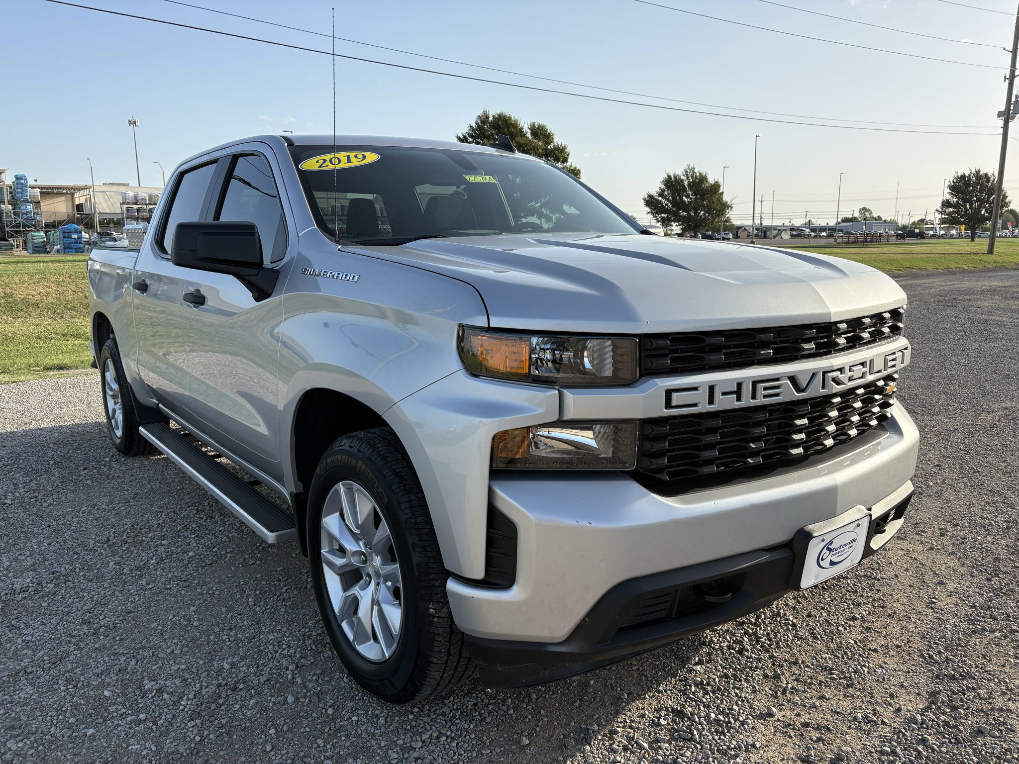 Used 2019 Chevrolet Silverado 1500 Custom w/ Custom Value Package RWD image 3