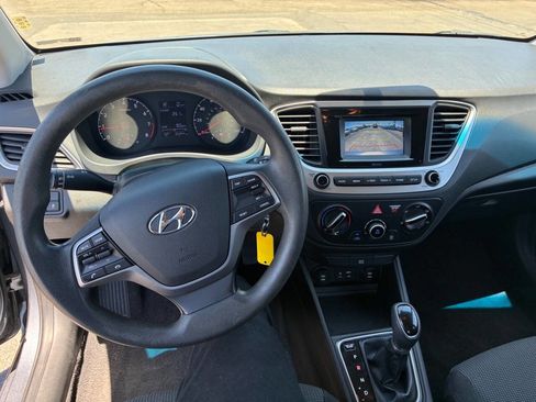 Used 2018 Hyundai Accent SE FWD image 16