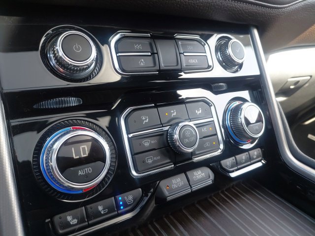 Used 2024 GMC Yukon Denali AWD/4WD image 35