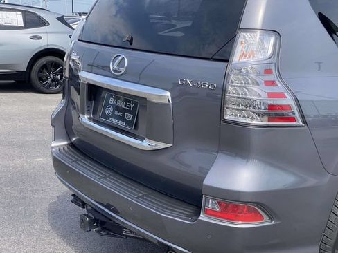 Used 2016 Lexus GX 460 w/ Premium Package AWD/4WD image 31