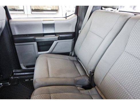 Used 2015 Ford F150 XLT w/ Equipment Group 302A Luxury AWD/4WD image 11
