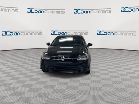 Used 2018 Volkswagen Jetta S w/ Cold Weather Package FWD image 3