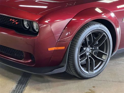 Used 2022 Dodge Challenger R/T Scat Pack image 9
