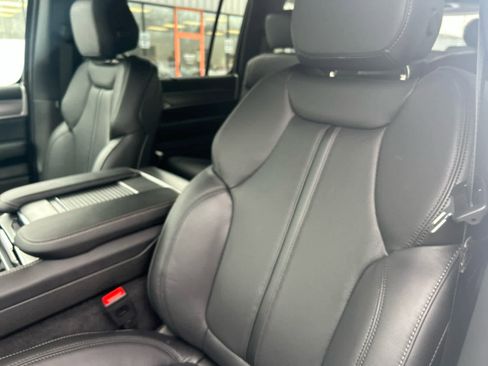 New 2026 Jeep Grand Wagoneer Limited image 20