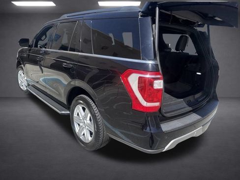 Used 2019 Ford Expedition XLT w/ Equipment Group 202A AWD/4WD image 21
