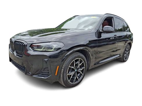 Used 2024 BMW X3 xDrive30i w/ Premium Package AWD/4WD image 3