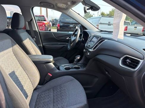 Used 2022 Chevrolet Equinox LT AWD/4WD image 10