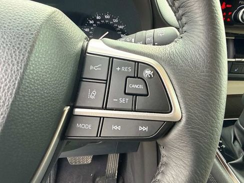 Used 2024 Toyota Sienna XLE image 29