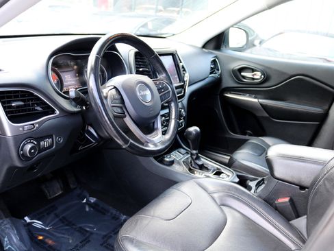 Used 2020 Jeep Cherokee Limited image 15