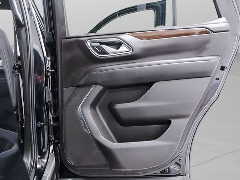 Used 2022 GMC Yukon SLE w/ Max Trailering Package AWD/4WD image 34