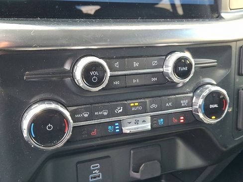 Certified 2022 Ford F150 Lariat w/ Equipment Group 501A Mid AWD/4WD image 16