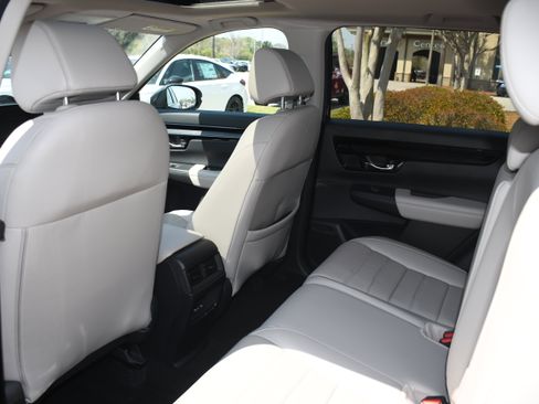 Used 2024 Honda CR-V EX-L image 17